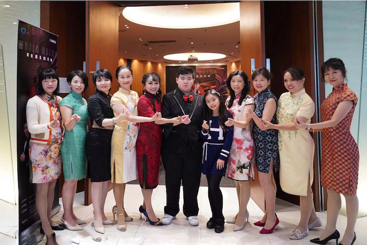 音乐双子星，点亮冬日激情！——万利未来艺术家刘明康爱心公益音乐沙龙